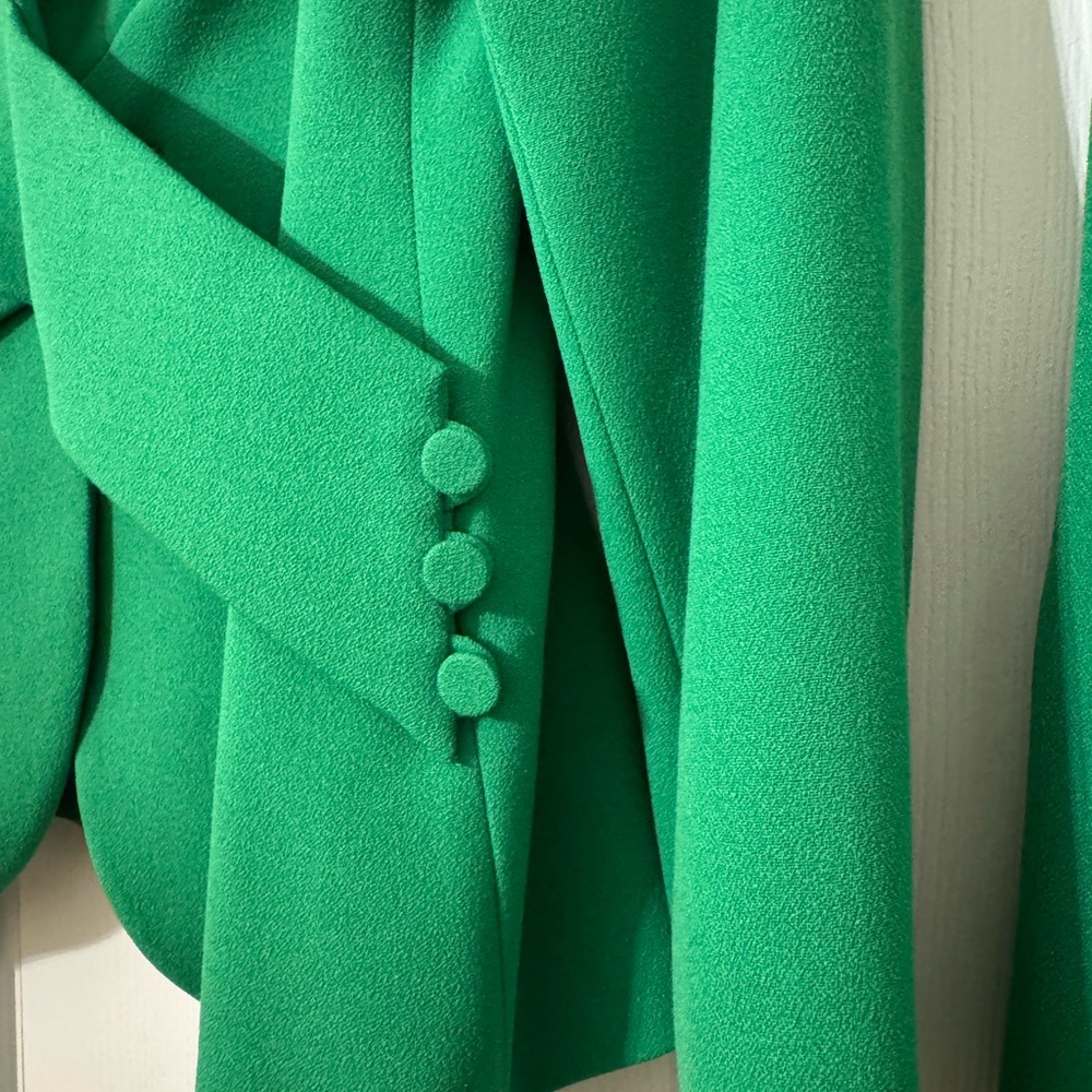 The Fold London Women's Green Blazer and Pants Set - Picture 3 of 16